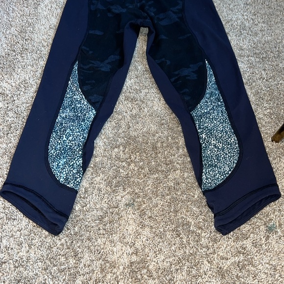Lululemon Wunder Under Crop Full-On Luon Lotus Camo Oil Slick Blue Inkwell size6 - Picture 14 of 14